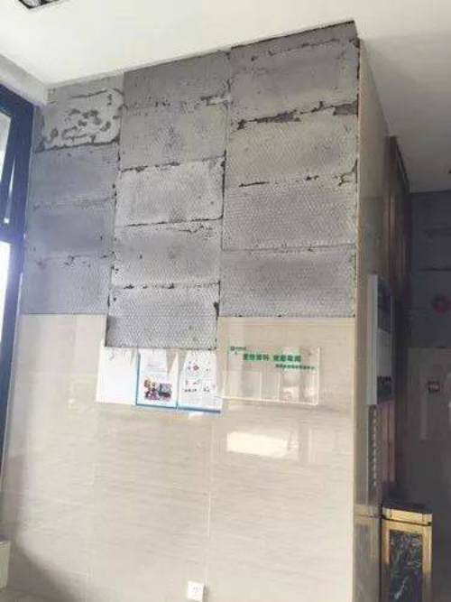 瓷磚背膠的作用是什么？